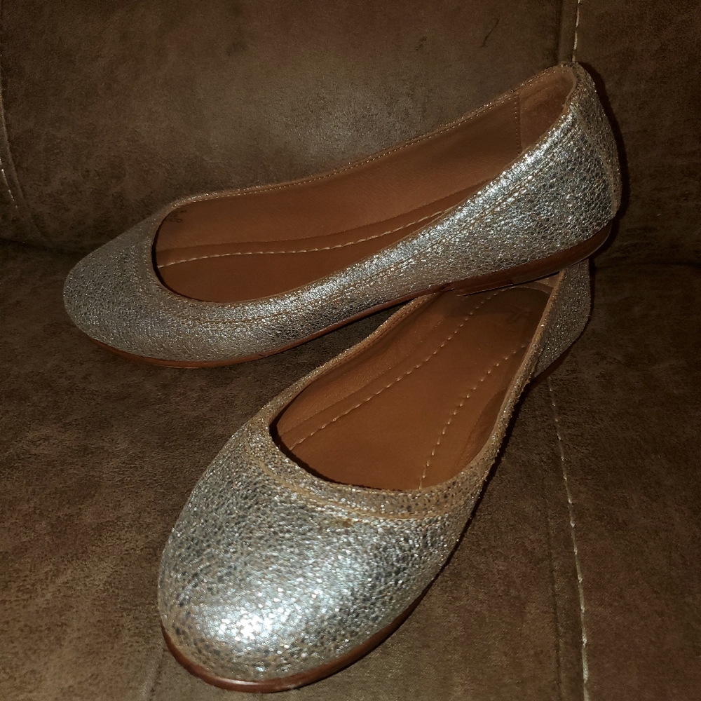 Frye Carson ballet flats